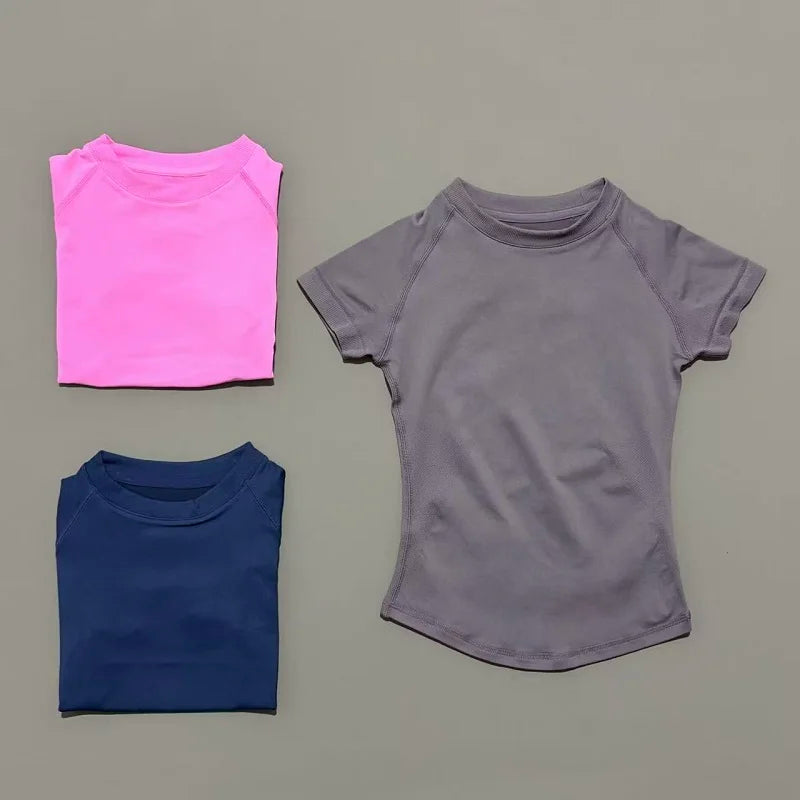 Women's Seamless Short Sleeve Workout Top for Yoga & Fitness